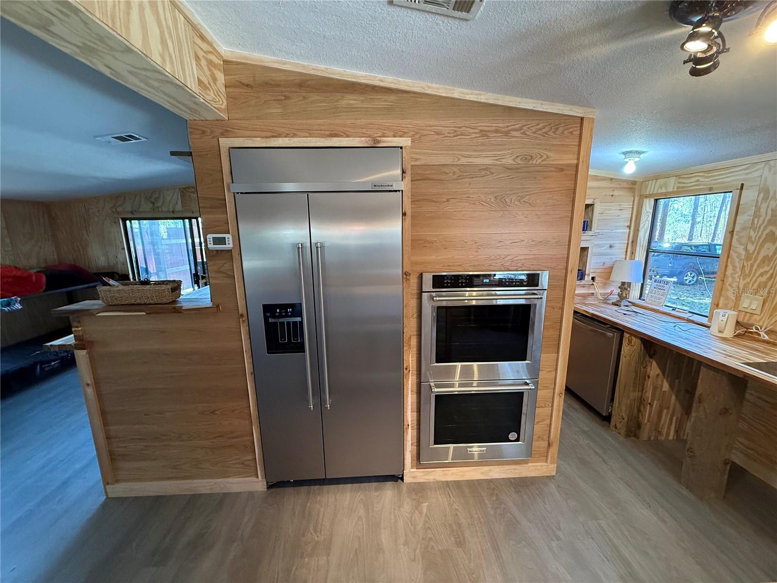 Image 10 of 50 For 27834 Veva Avenue