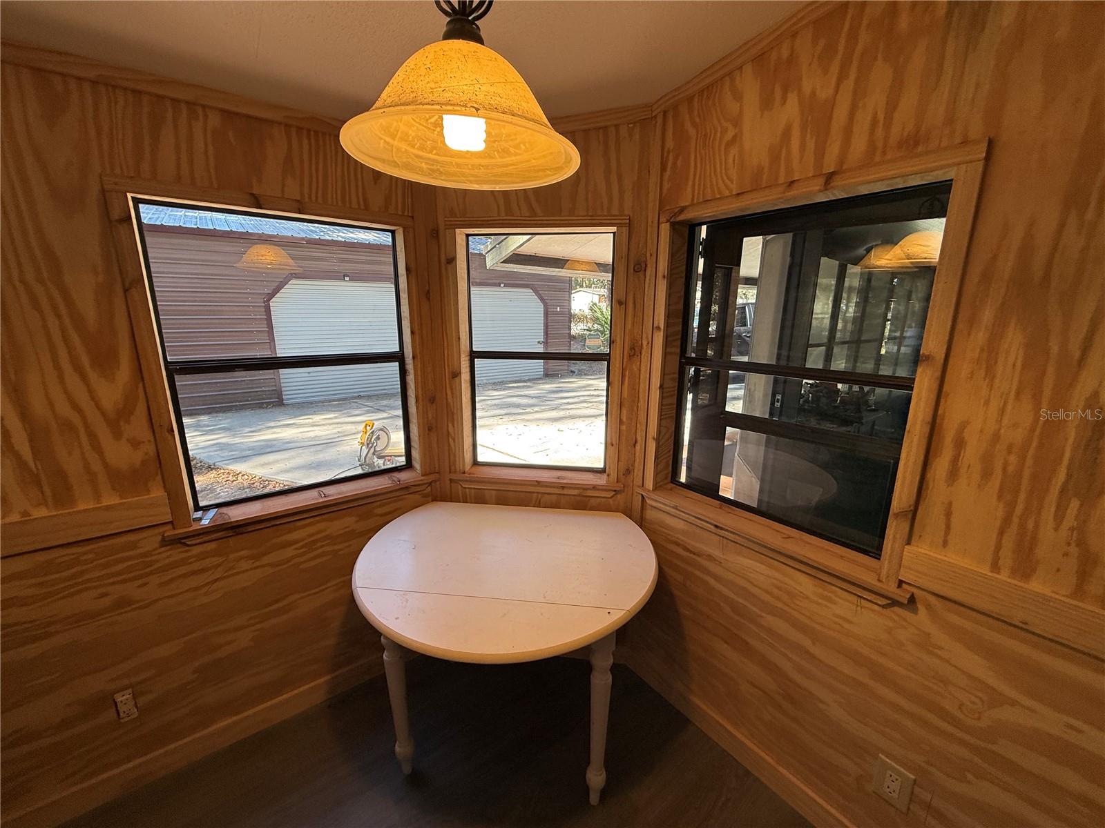 Image 15 of 50 For 27834 Veva Avenue