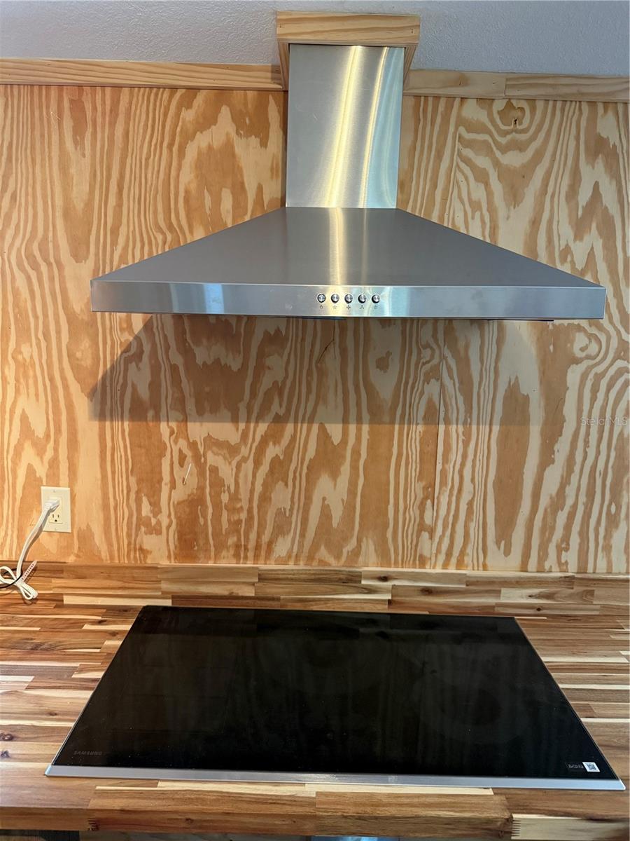 Image 17 of 50 For 27834 Veva Avenue