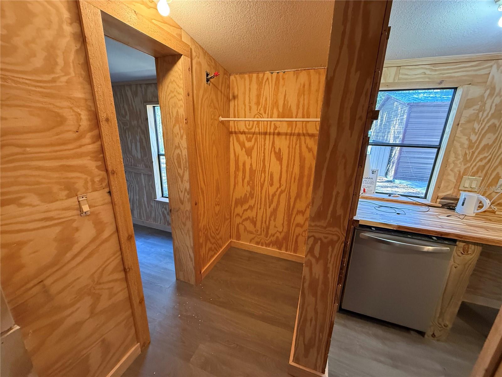 Image 20 of 50 For 27834 Veva Avenue