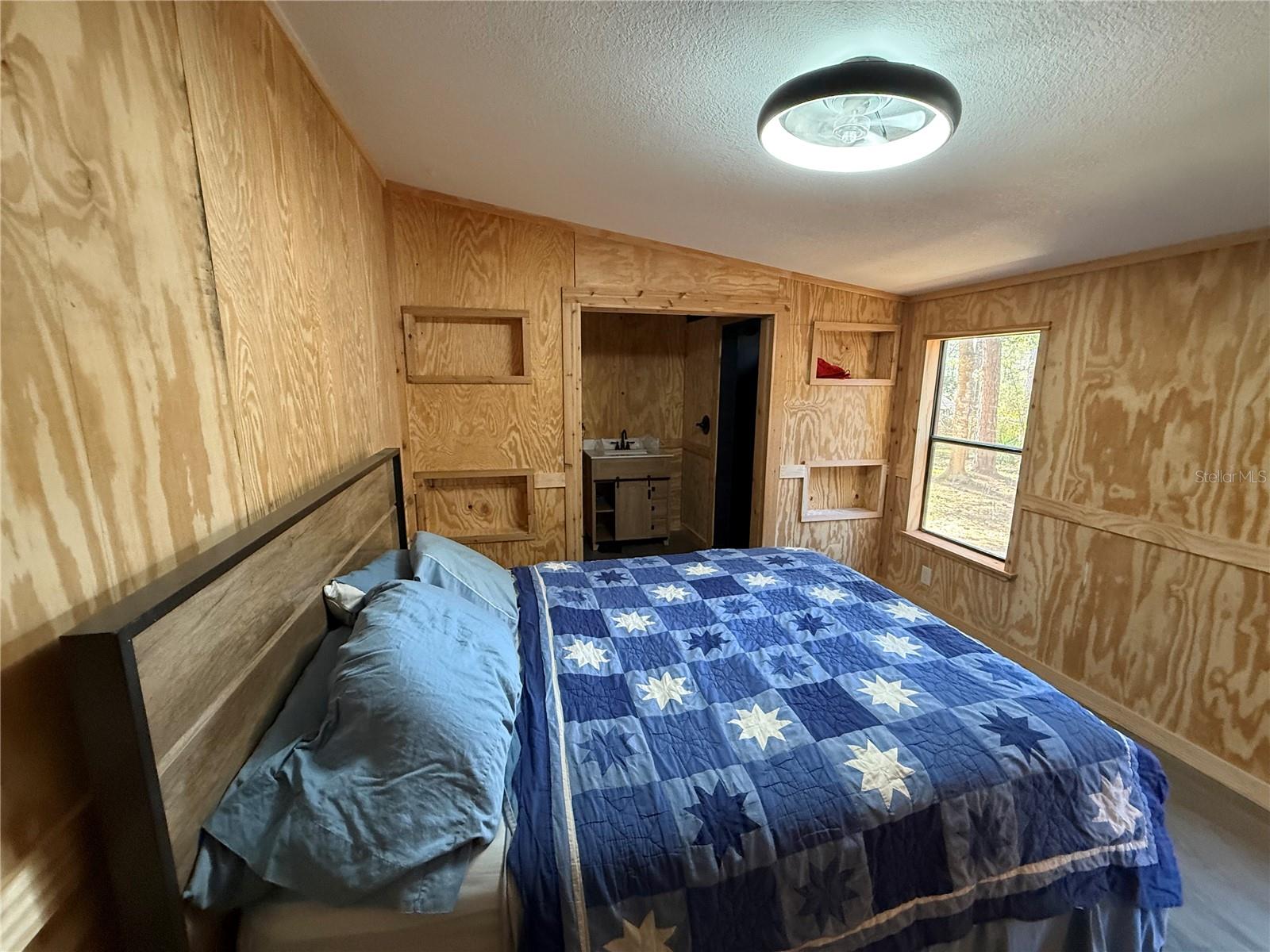 Image 29 of 50 For 27834 Veva Avenue