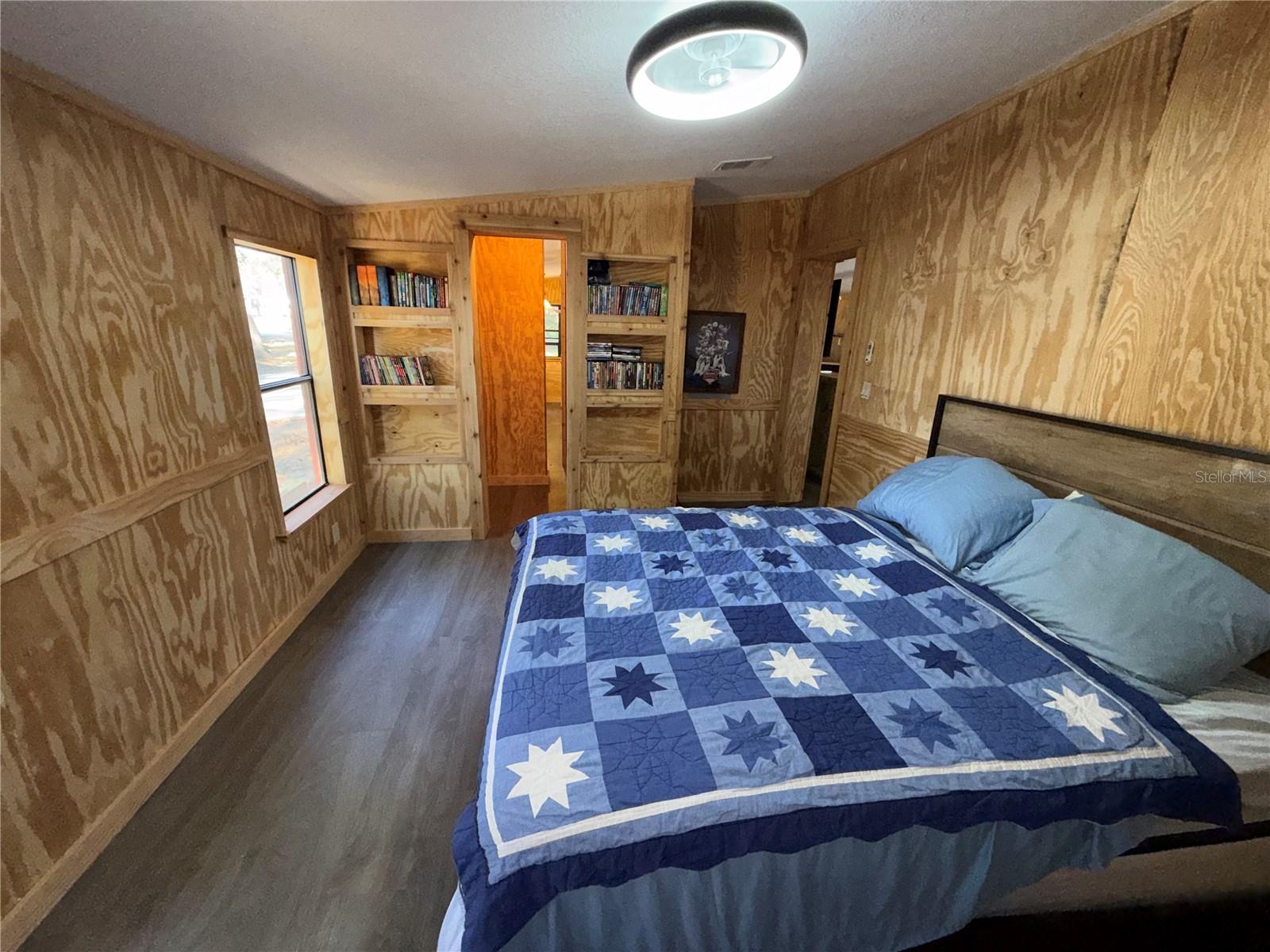 Image 30 of 50 For 27834 Veva Avenue