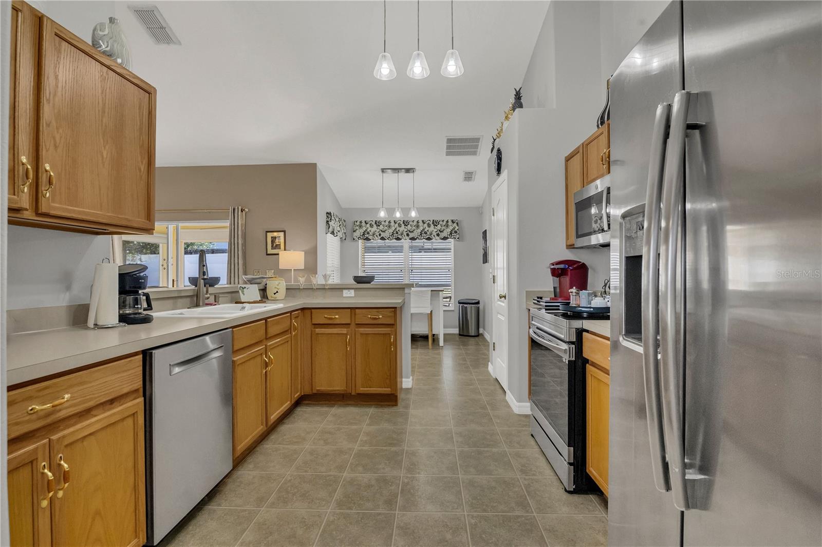 Image 10 of 33 For 10521 Cedar Forest Circle