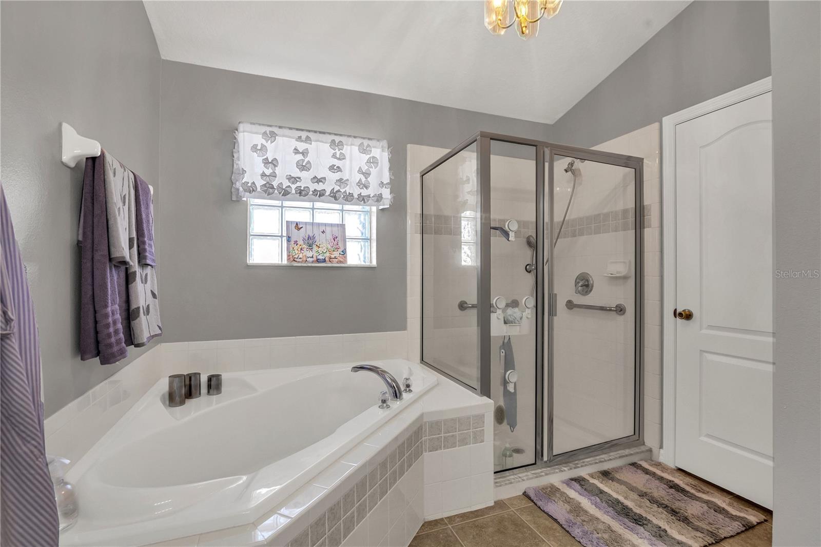 Image 16 of 33 For 10521 Cedar Forest Circle