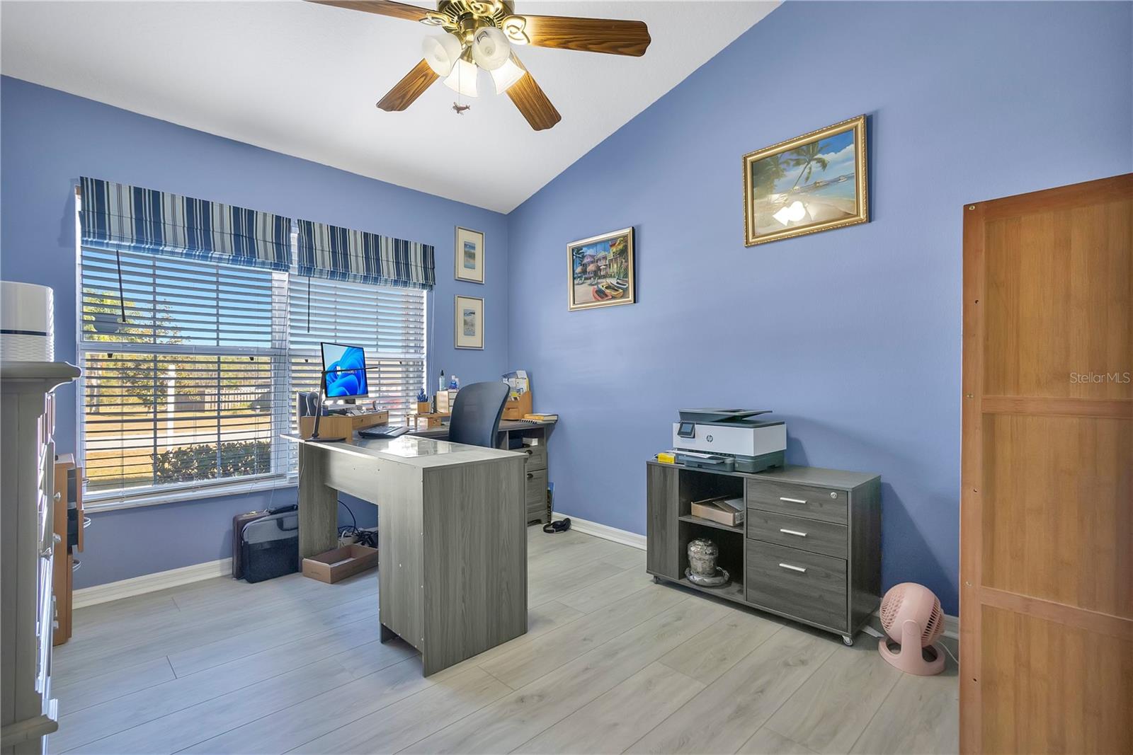 Image 21 of 33 For 10521 Cedar Forest Circle