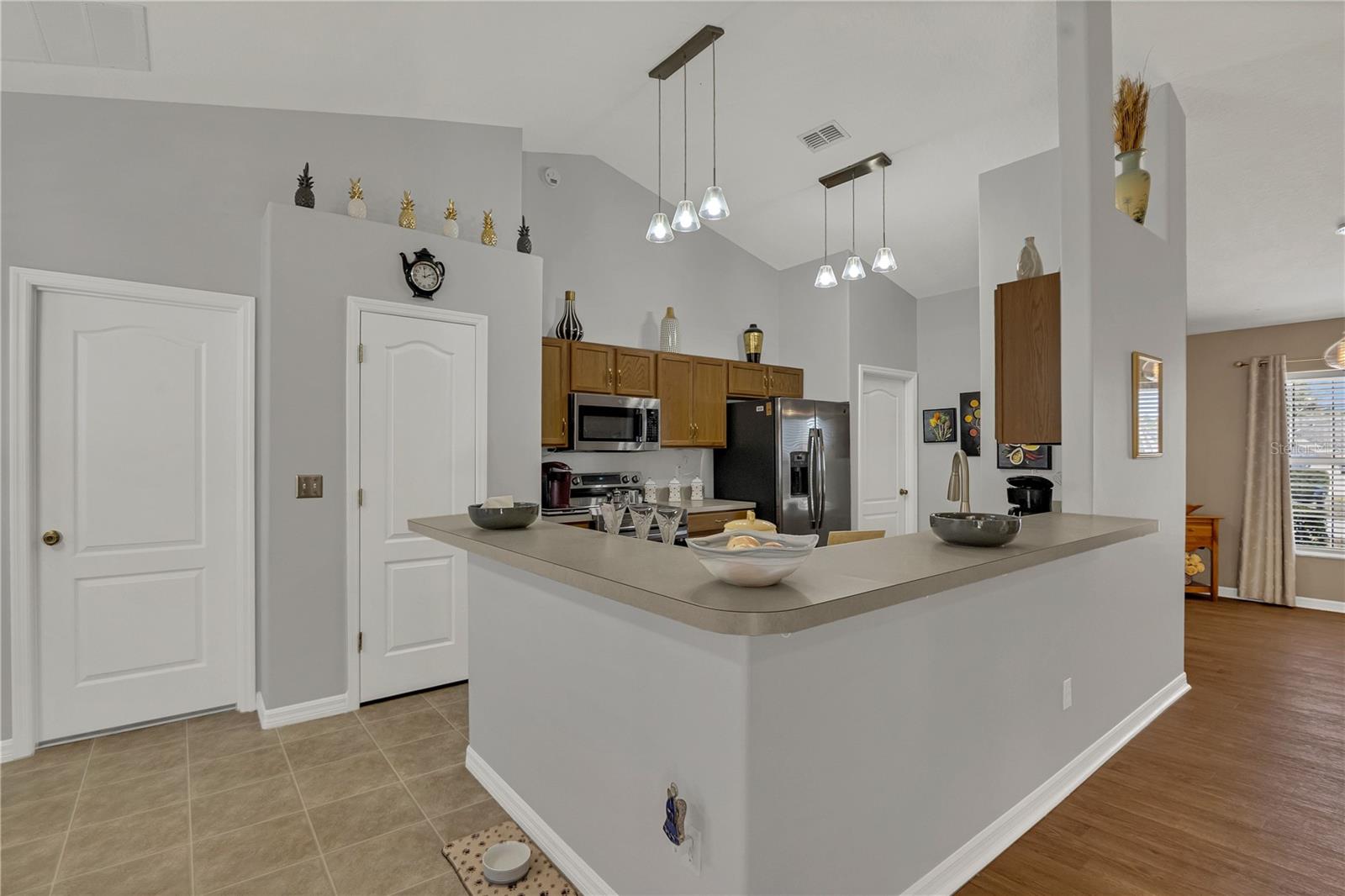 Image 9 of 33 For 10521 Cedar Forest Circle