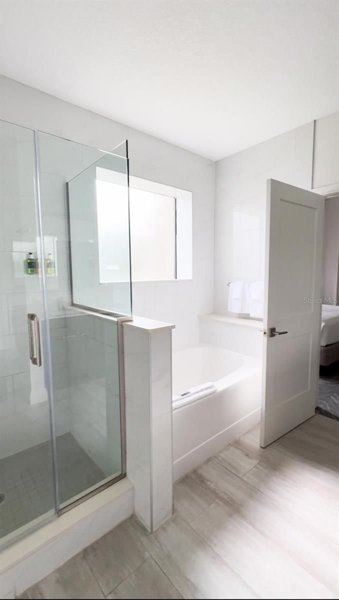 Image 12 of 17 For 14501 Grove Resort Avenue 3128