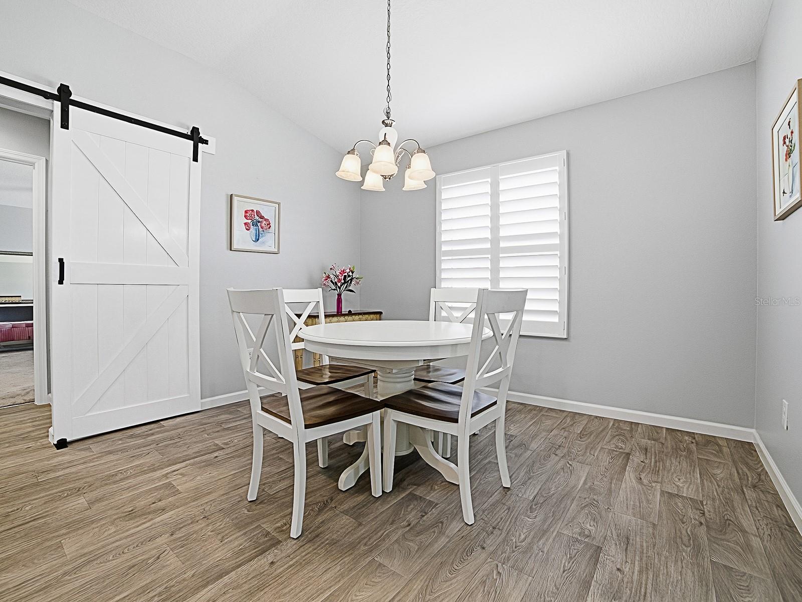 Image 13 of 39 For 3319 Rohan Road