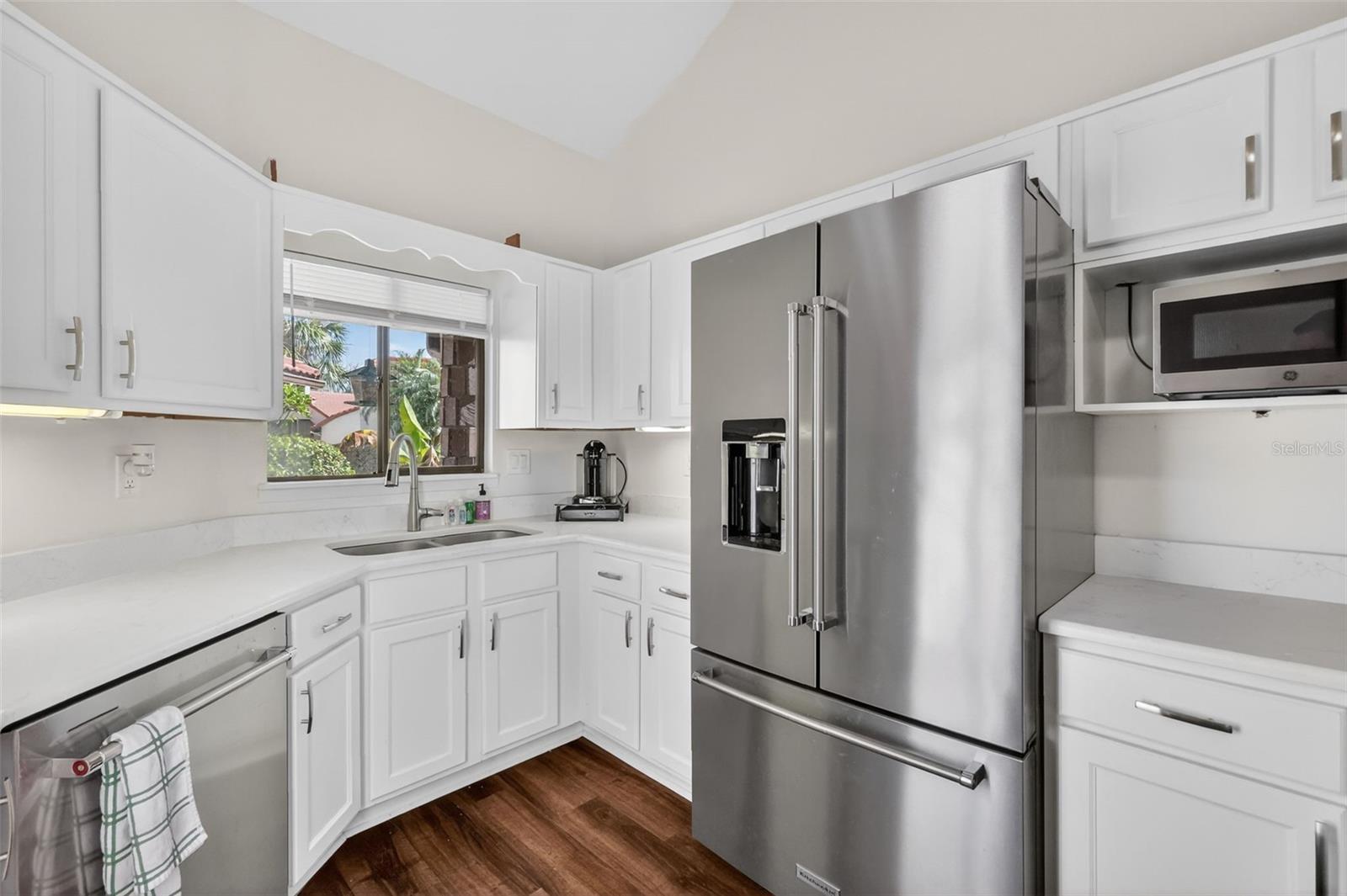 Image 10 of 48 For 301 Clusterwood Drive