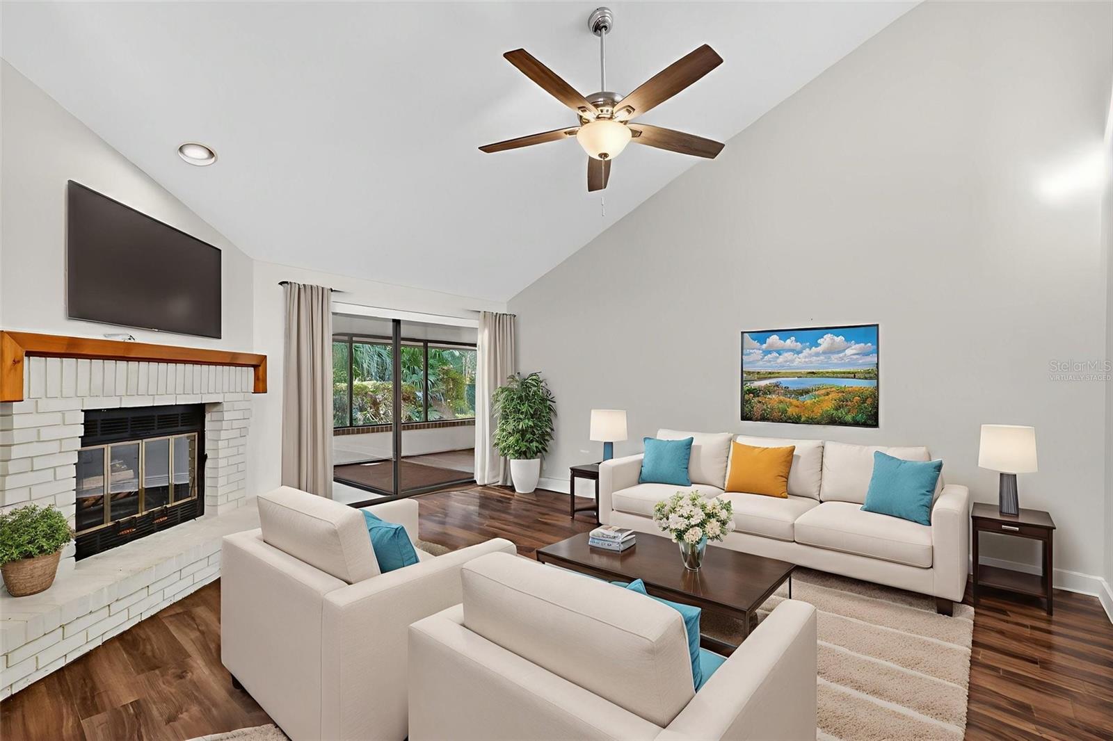 Image 14 of 48 For 301 Clusterwood Drive