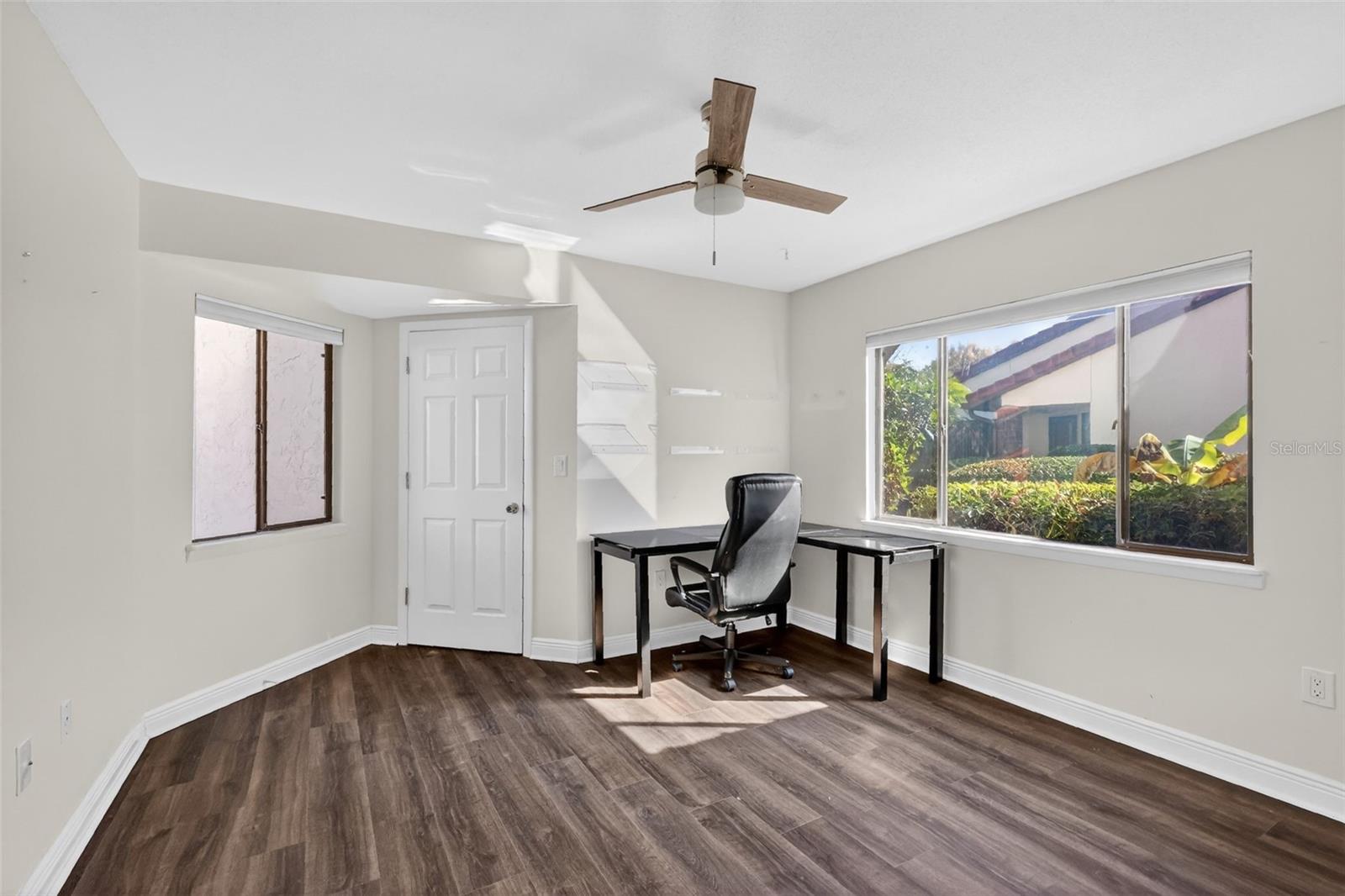 Image 28 of 48 For 301 Clusterwood Drive