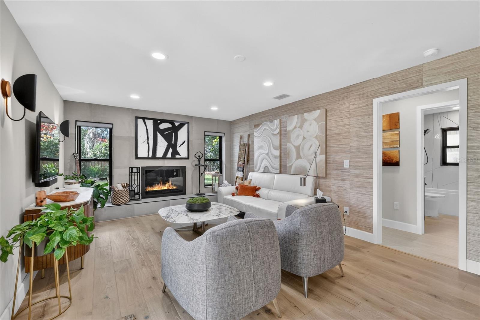 Image 23 of 57 For 241 Bay Road