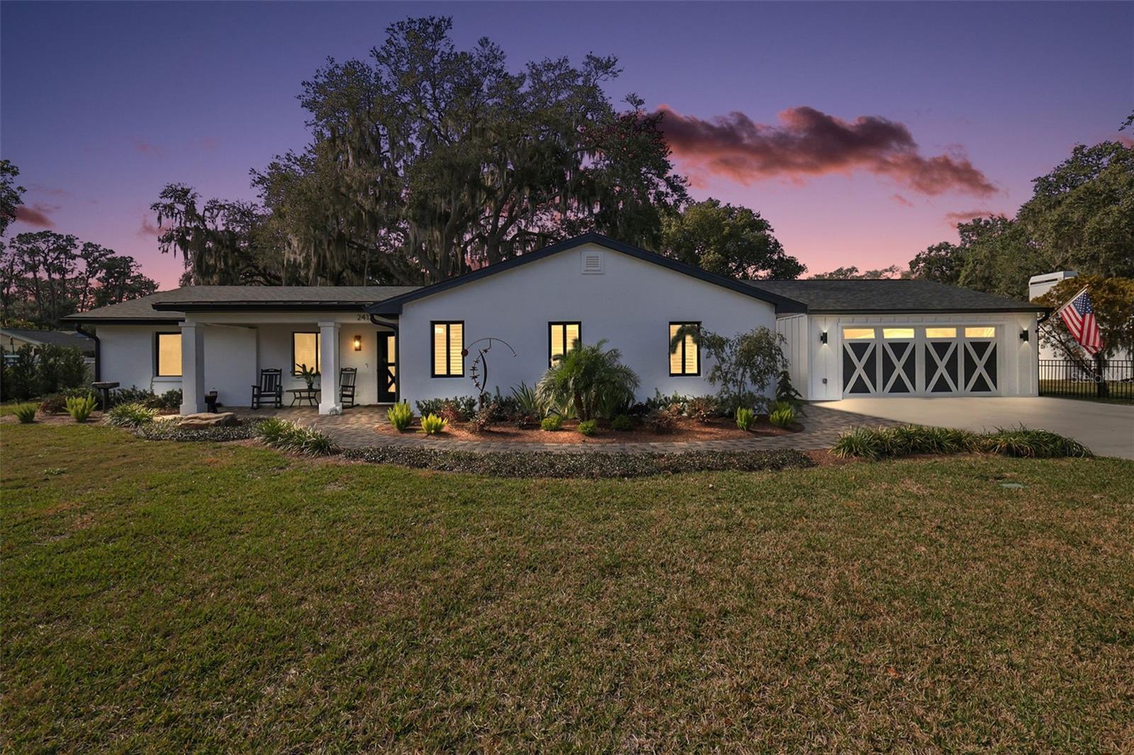 Image 3 of 57 For 241 Bay Road