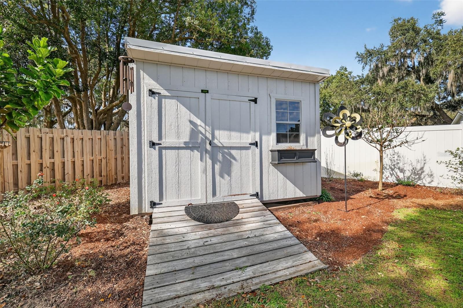 Image 44 of 57 For 241 Bay Road