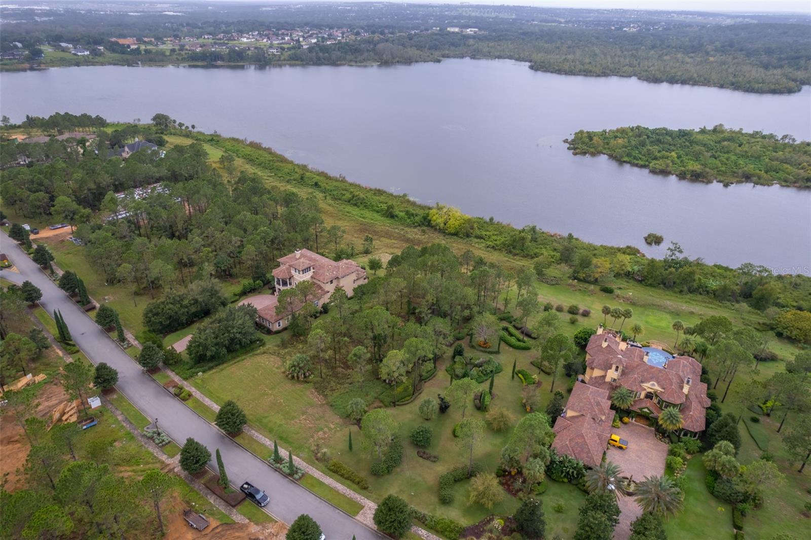 Image 17 of 20 For 16325 Pendio Drive