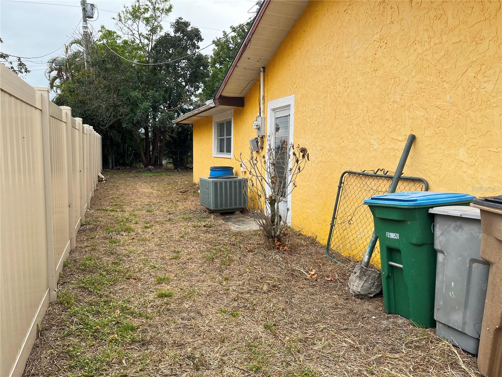 Image 42 of 45 For 1310 43rd Terrace