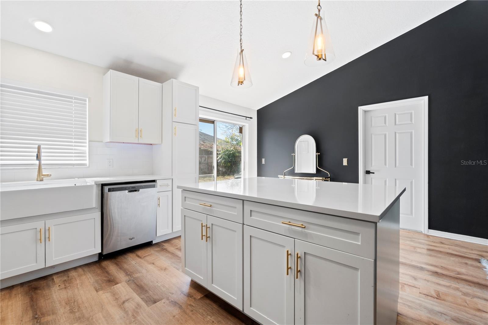 Image 3 of 23 For 301 Chester Street