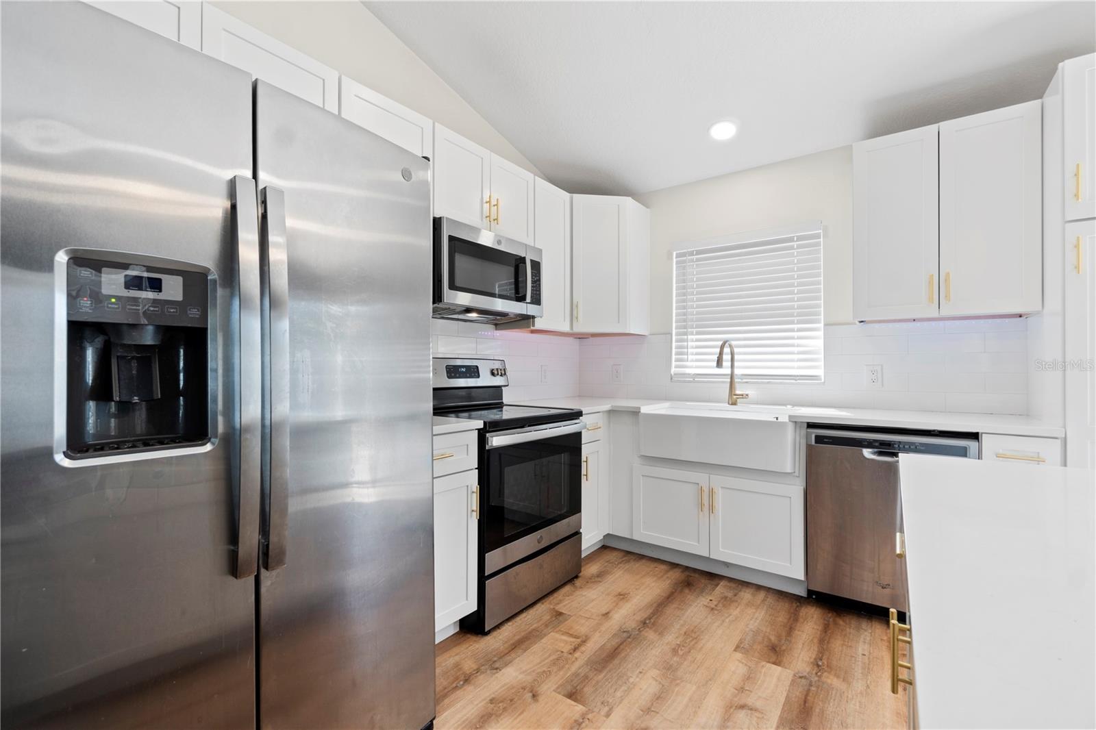 Image 4 of 23 For 301 Chester Street