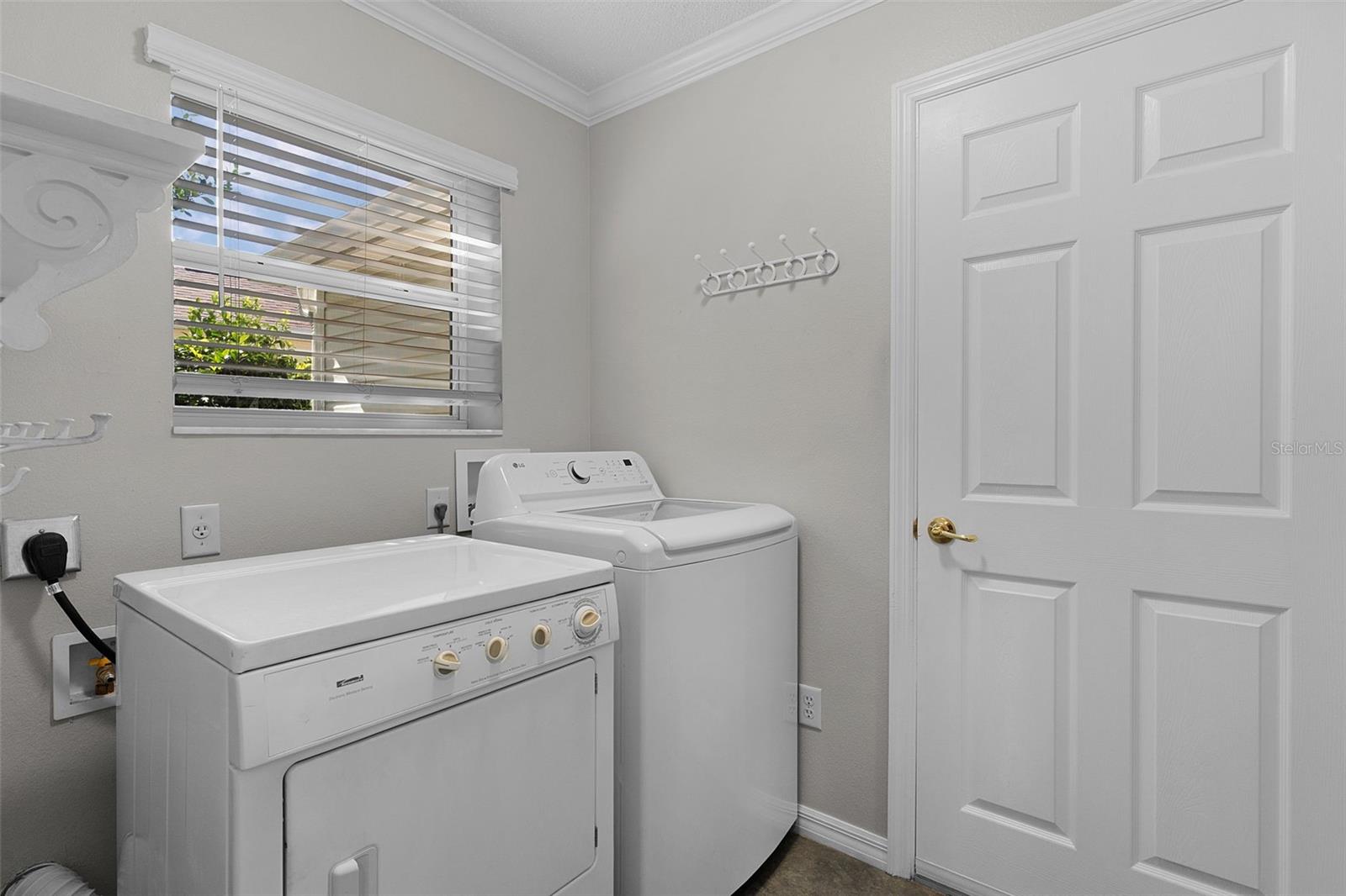 Image 29 of 46 For 17645 93rd Carson Terrace