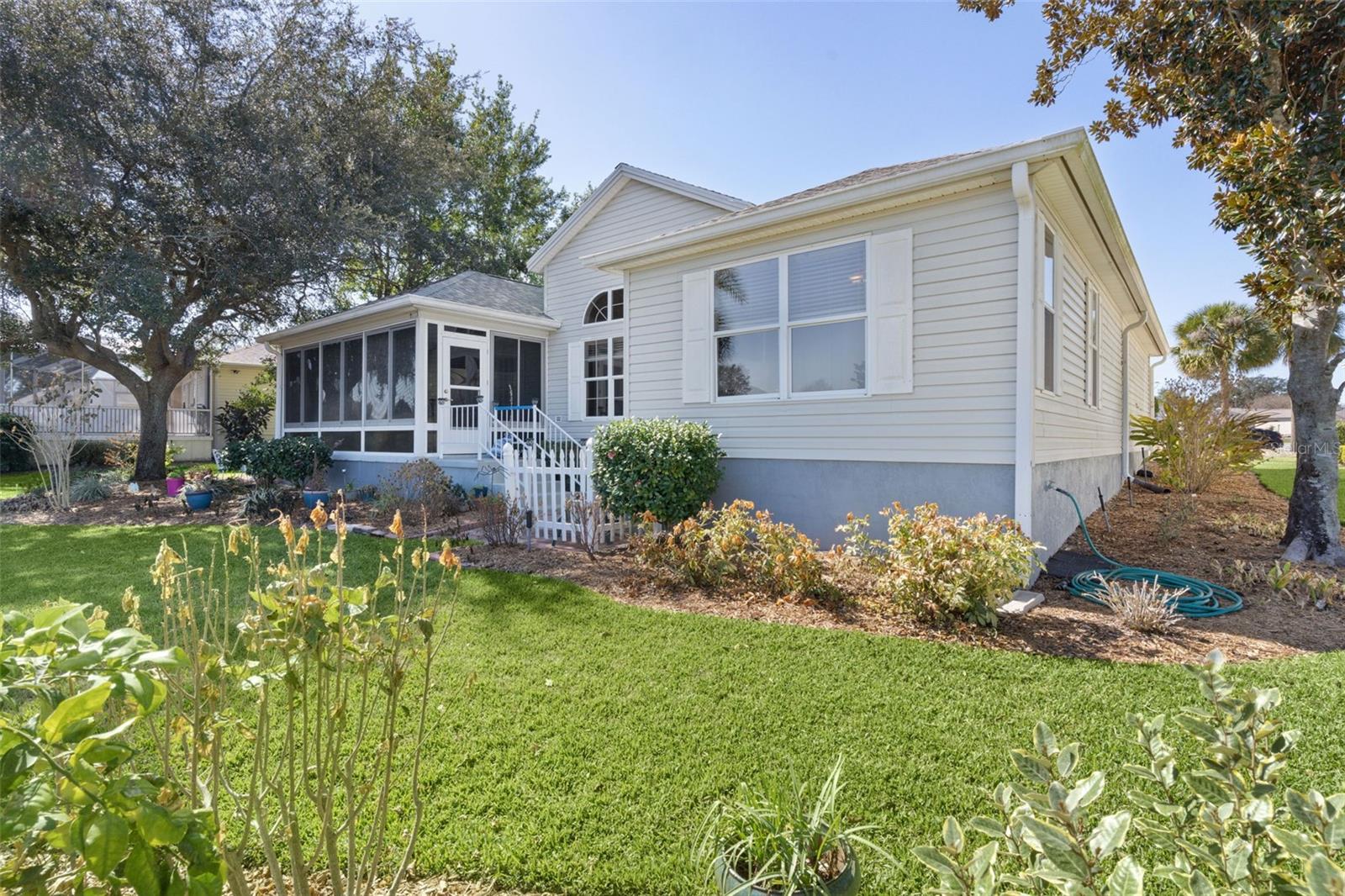 Image 36 of 46 For 17645 93rd Carson Terrace