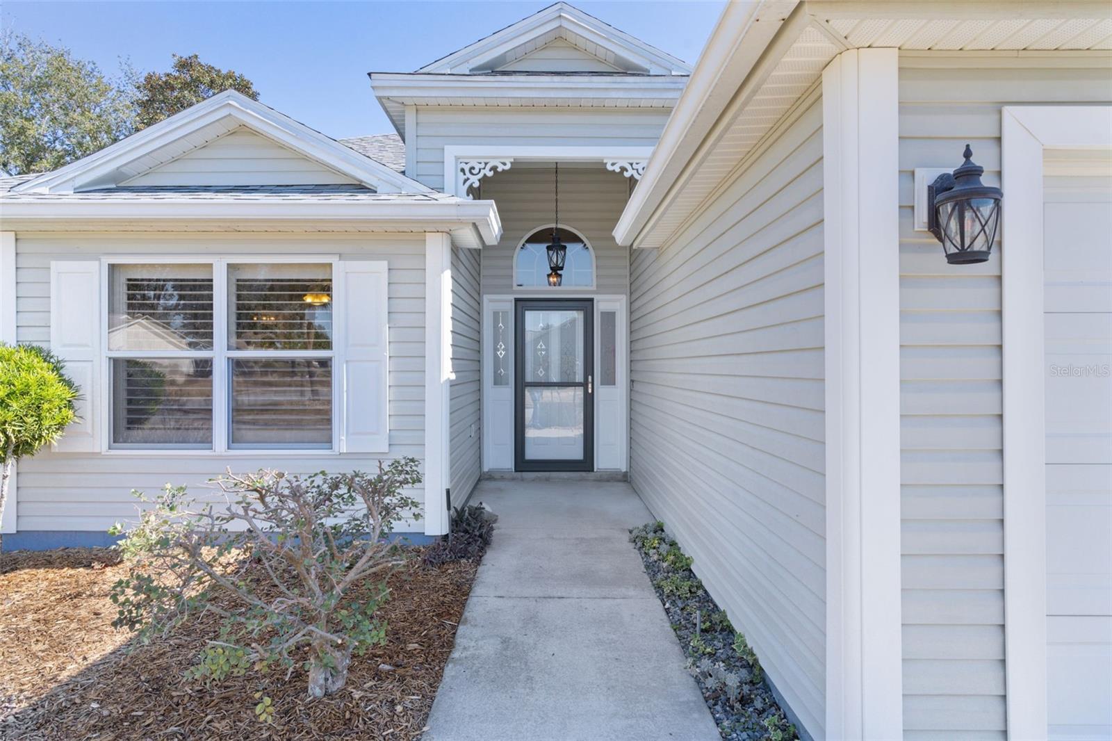 Image 5 of 46 For 17645 93rd Carson Terrace