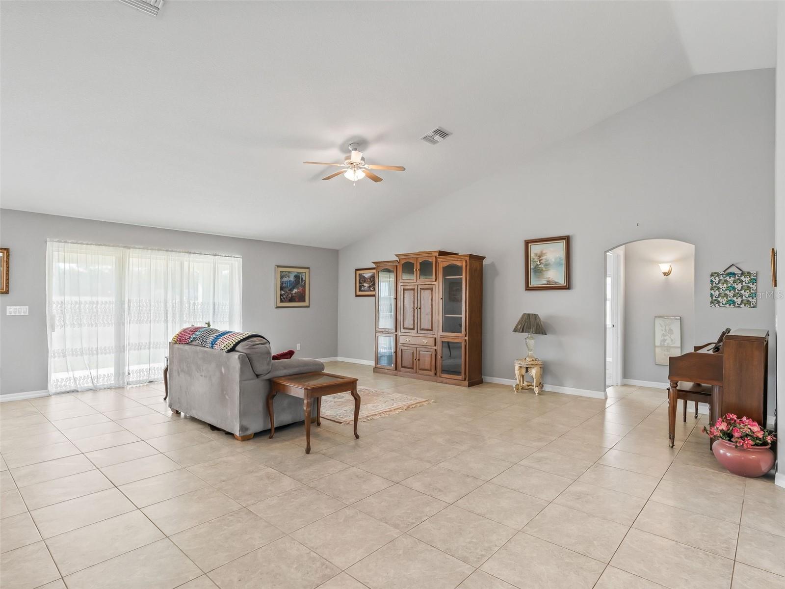 Image 11 of 49 For 1907 85th Loop