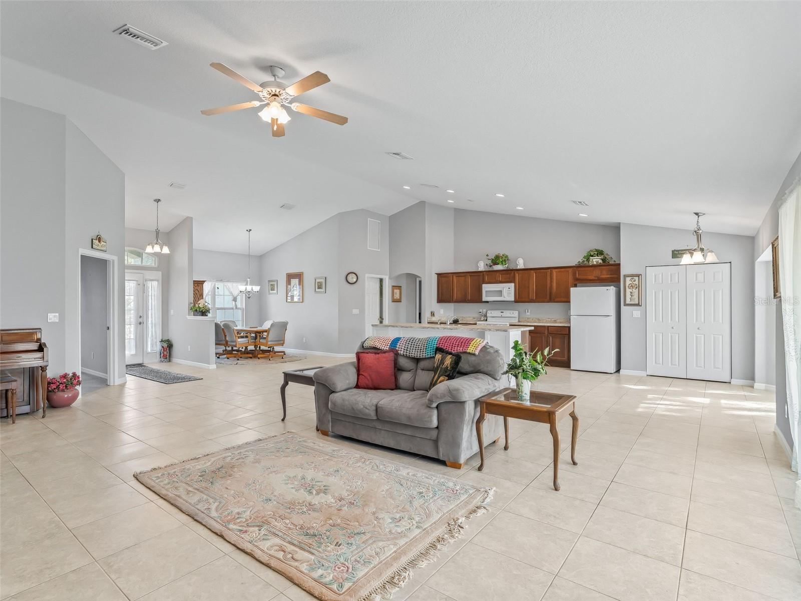 Image 13 of 49 For 1907 85th Loop