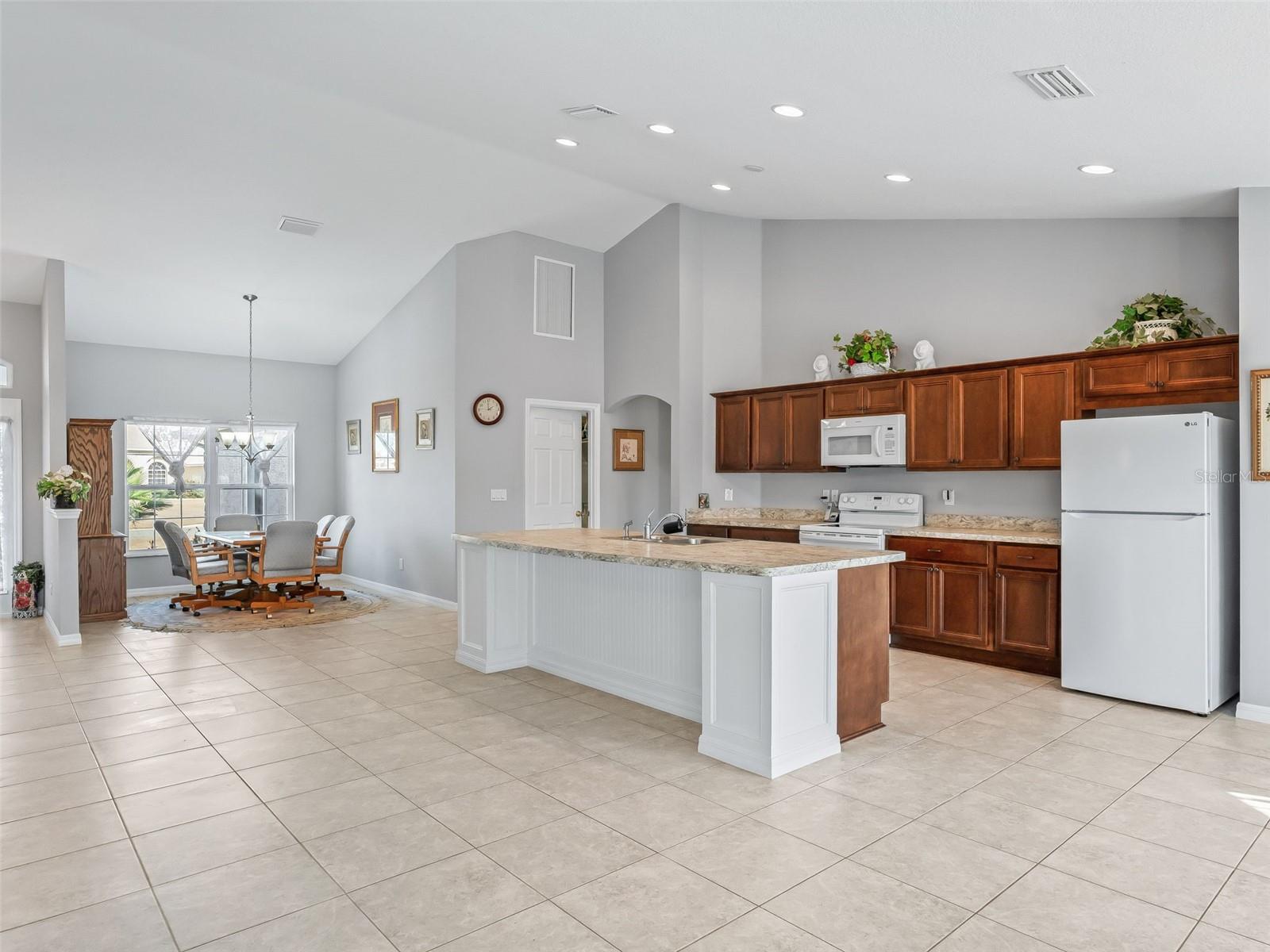 Image 14 of 49 For 1907 85th Loop