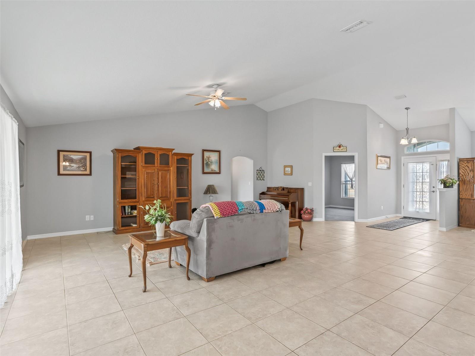 Image 15 of 49 For 1907 85th Loop