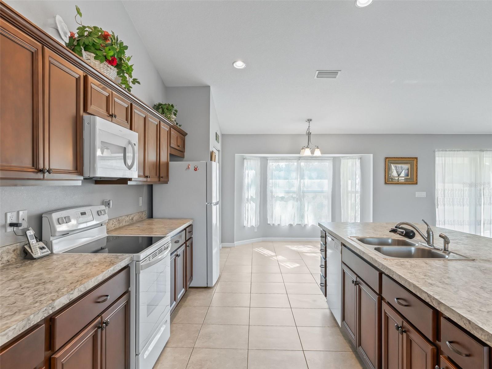 Image 19 of 49 For 1907 85th Loop