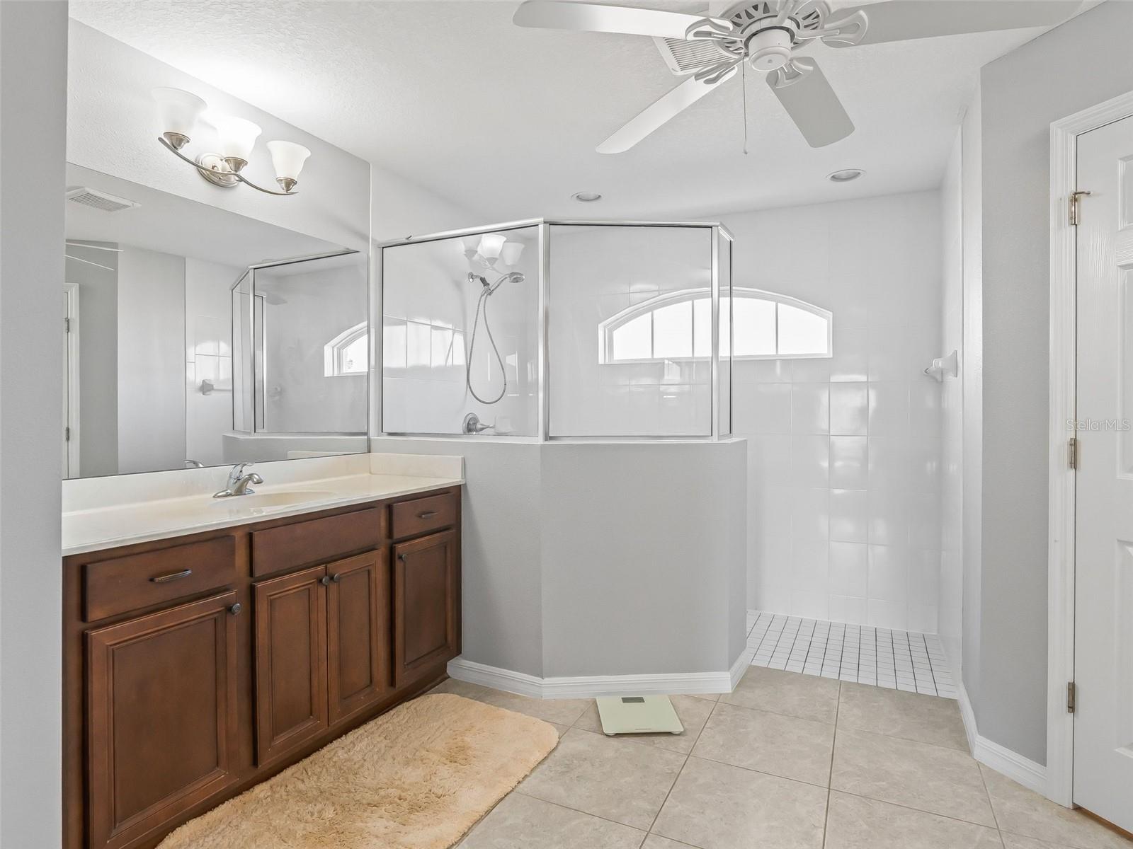 Image 26 of 49 For 1907 85th Loop