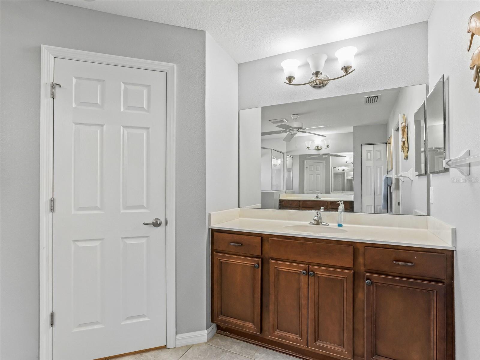 Image 27 of 49 For 1907 85th Loop