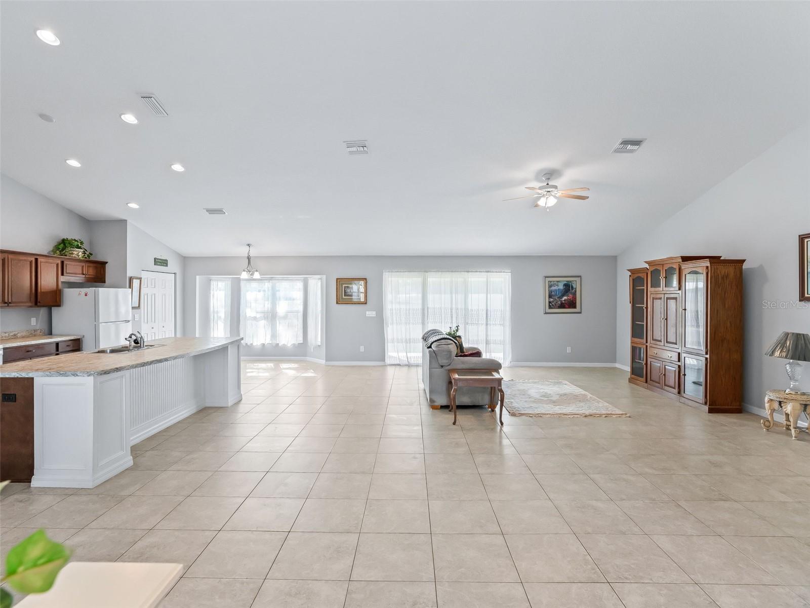 Image 9 of 49 For 1907 85th Loop