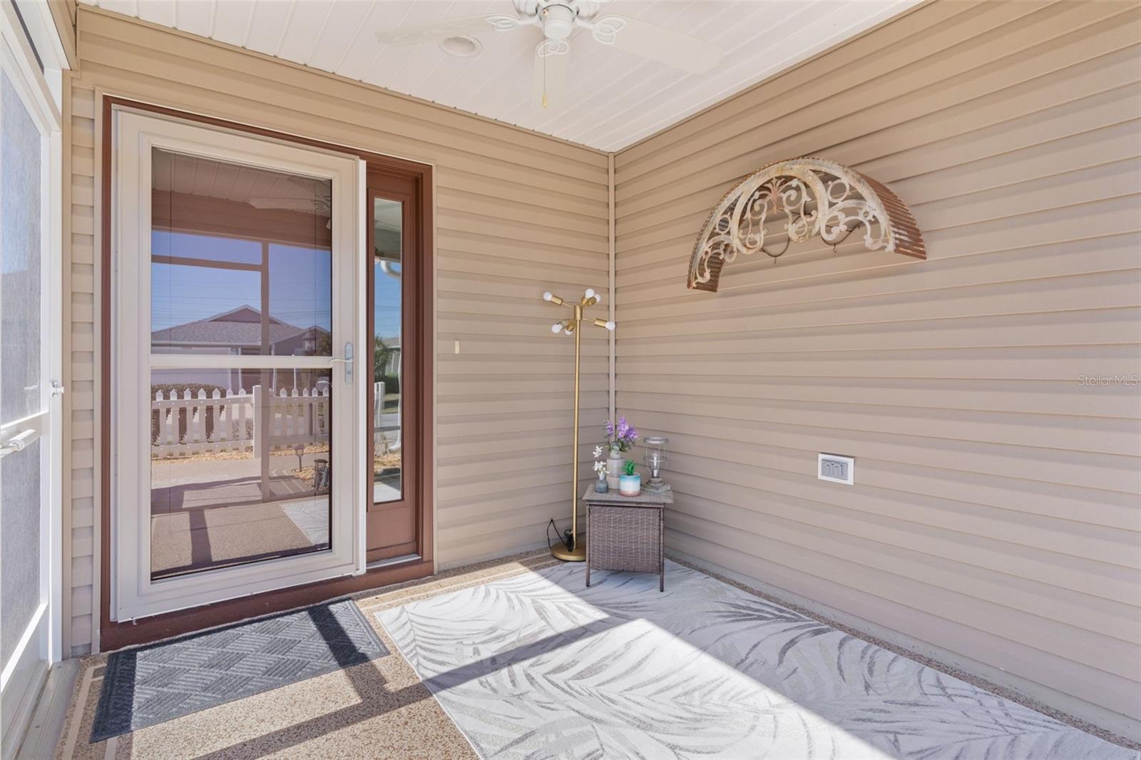 Image 5 of 39 For 6262 Siverson Terrace