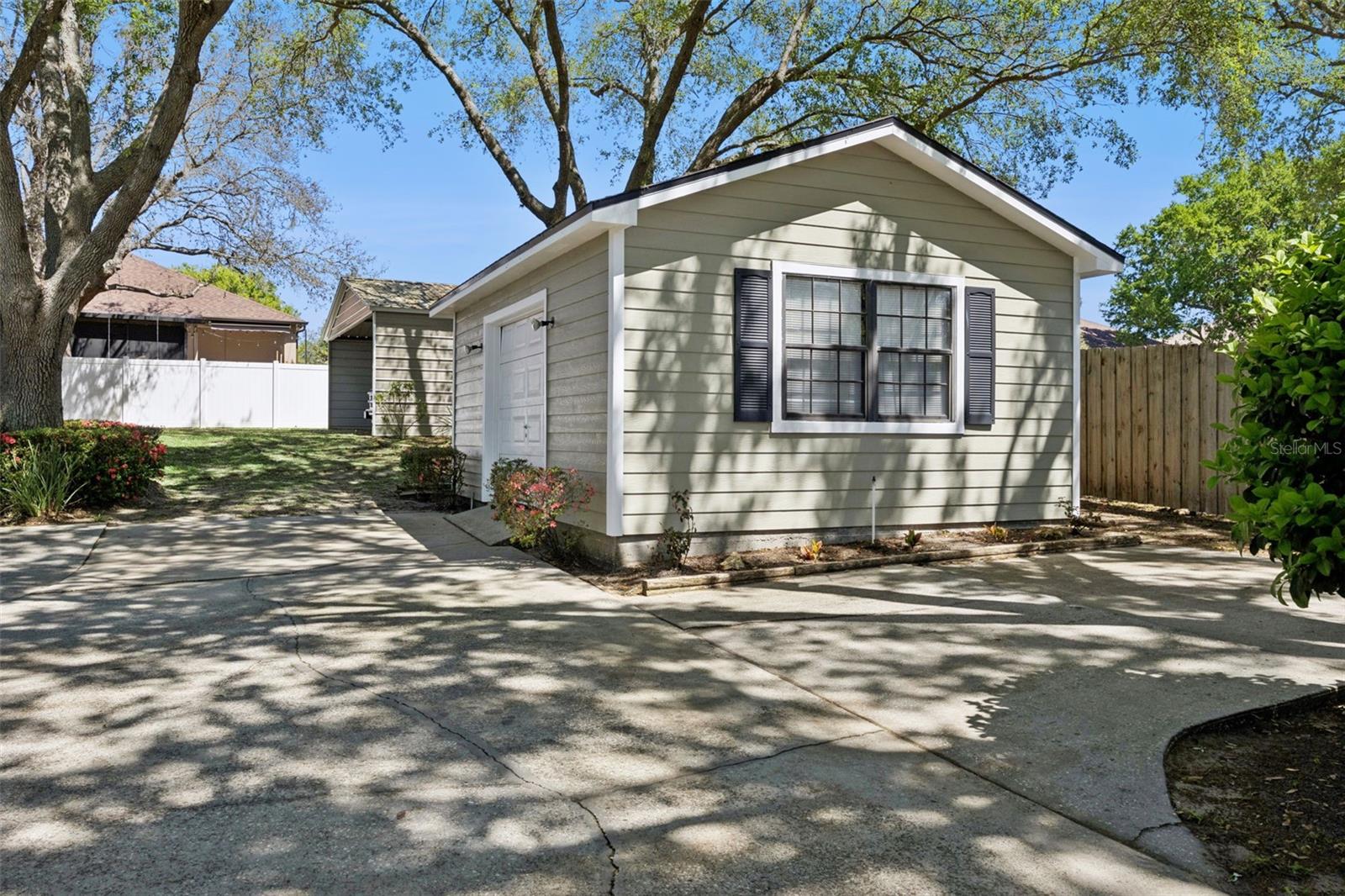 Image 33 of 52 For 10843 Poinciana Drive