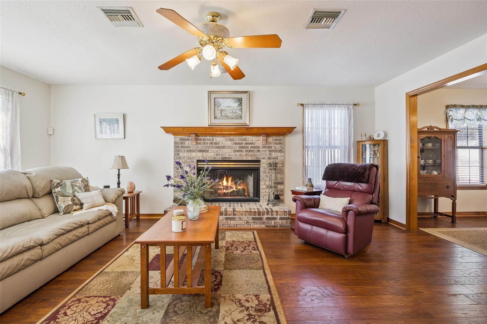 Image 4 of 52 For 10843 Poinciana Drive