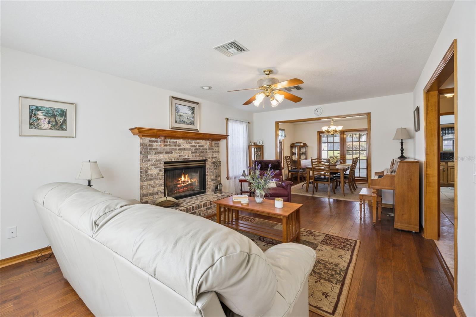 Image 6 of 52 For 10843 Poinciana Drive