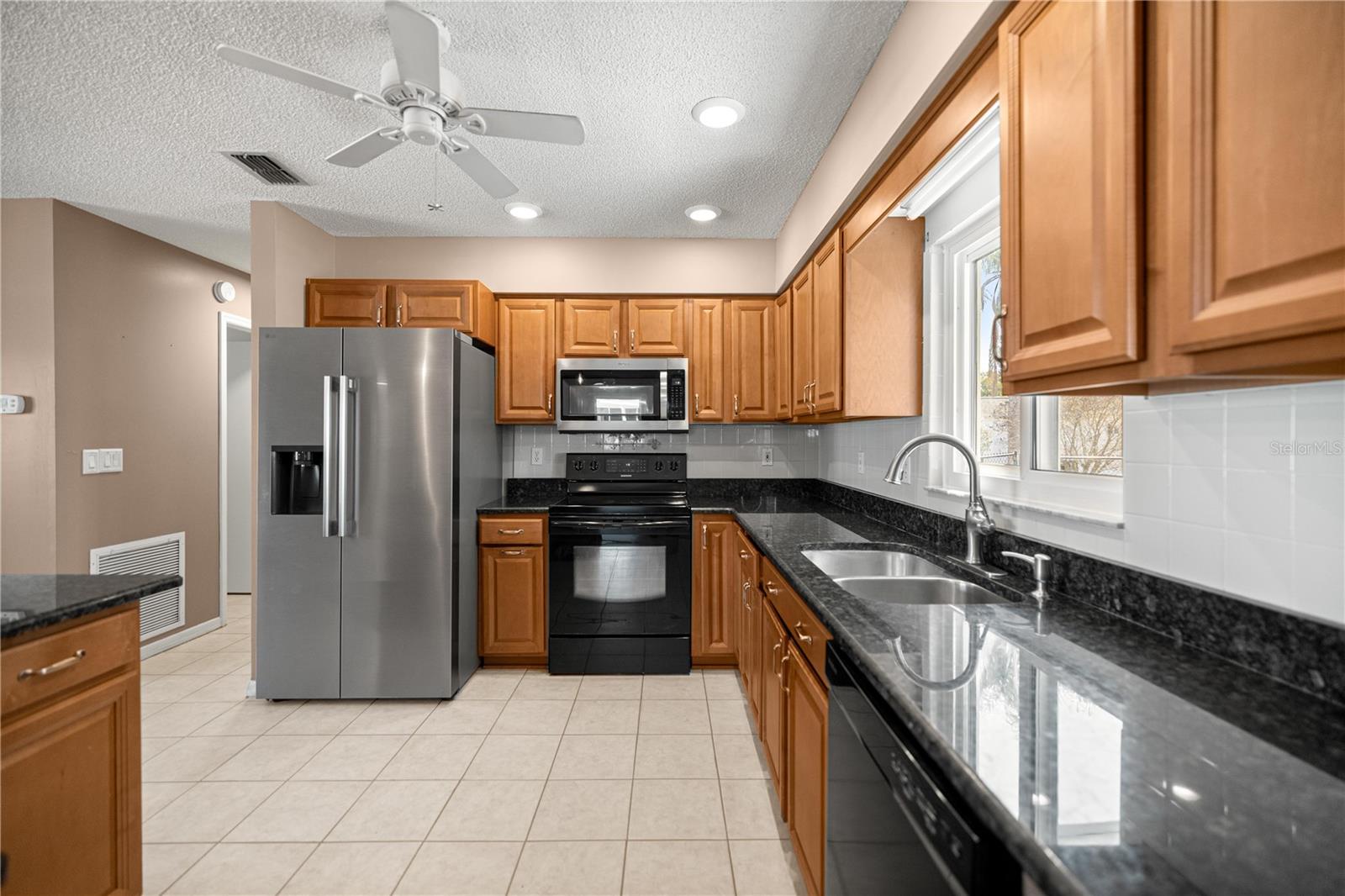 Image 15 of 35 For 17866 108th Court