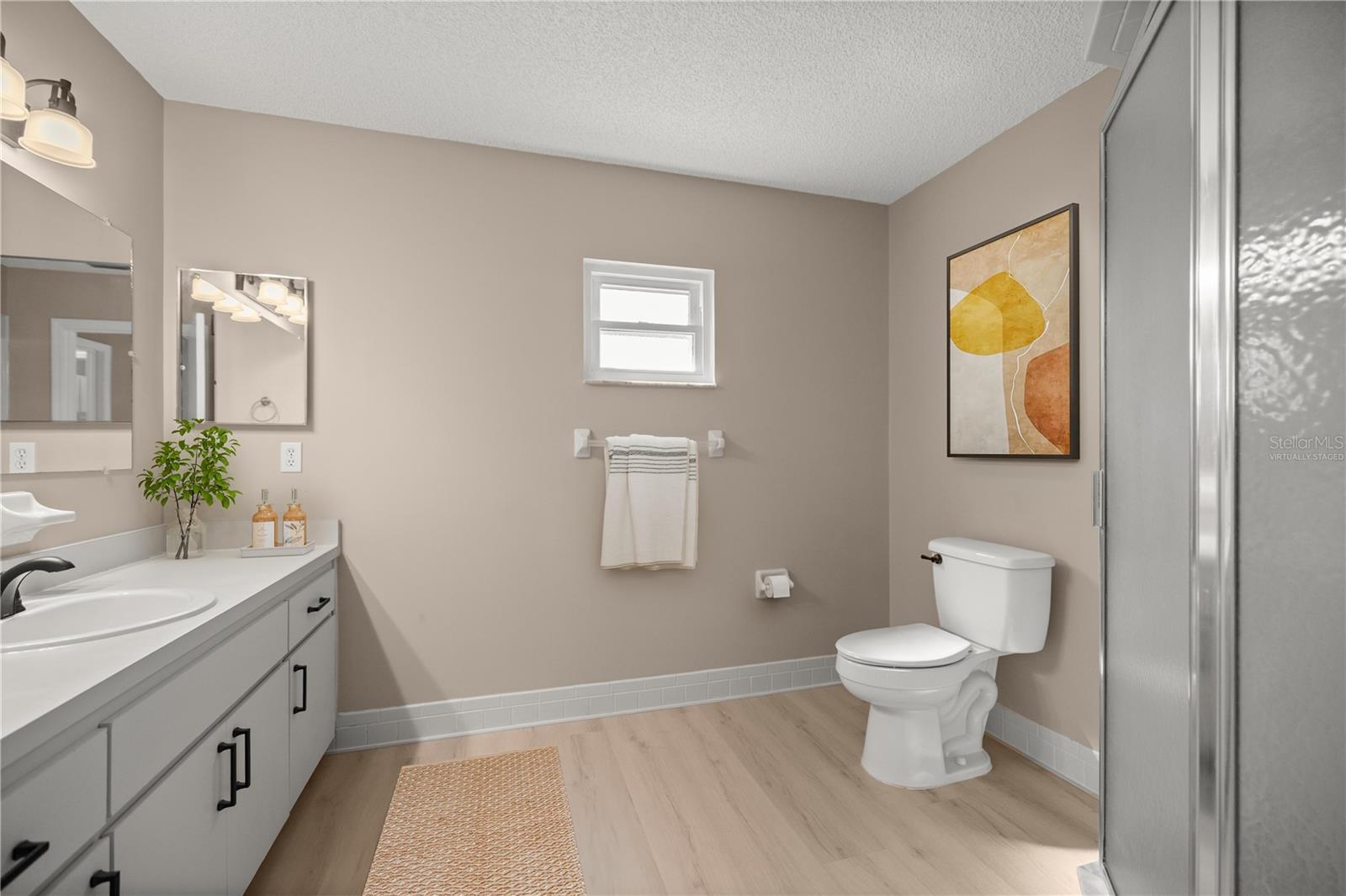 Image 25 of 35 For 17866 108th Court