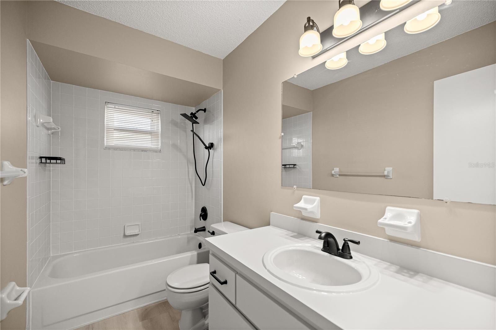 Image 28 of 35 For 17866 108th Court