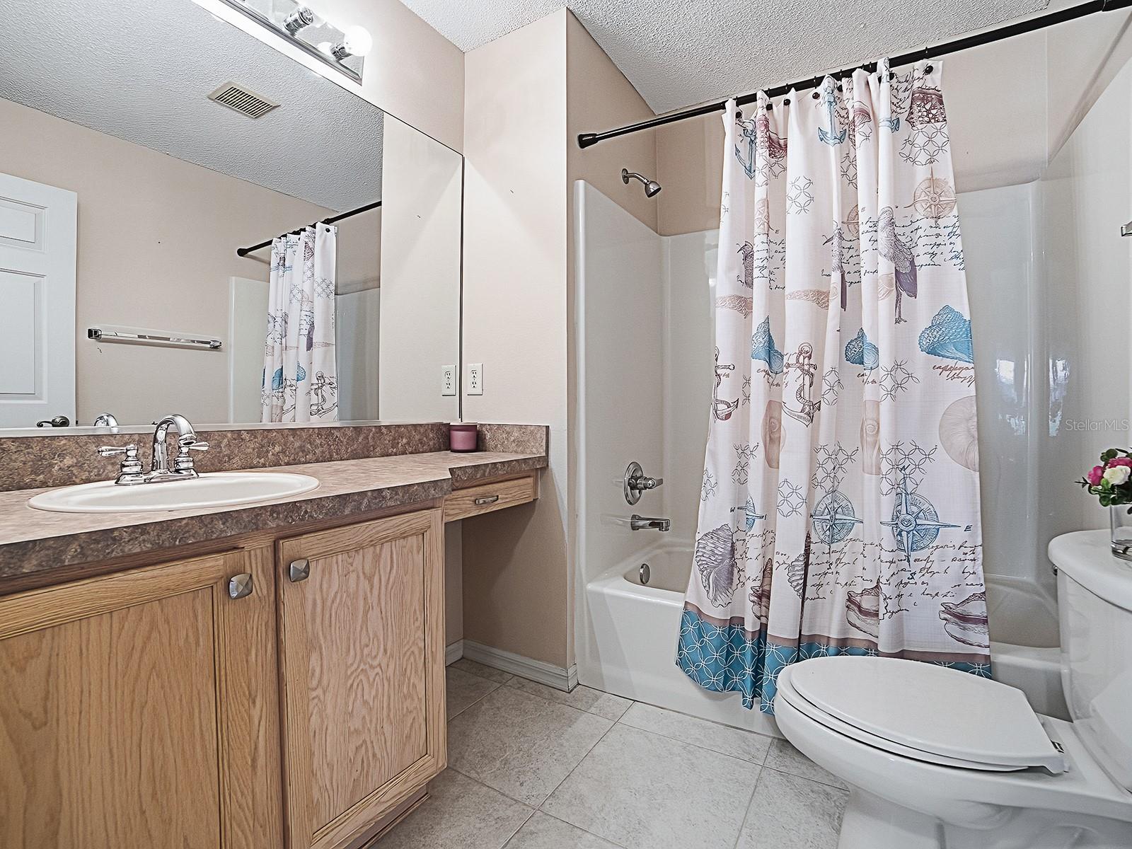 Image 18 of 38 For 17411 74th Netherclift Terrace