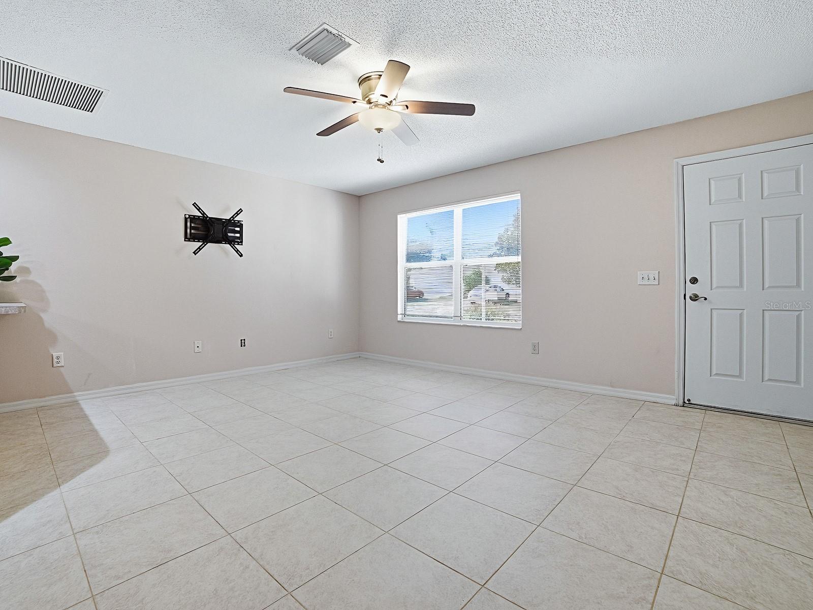 Image 3 of 38 For 17411 74th Netherclift Terrace