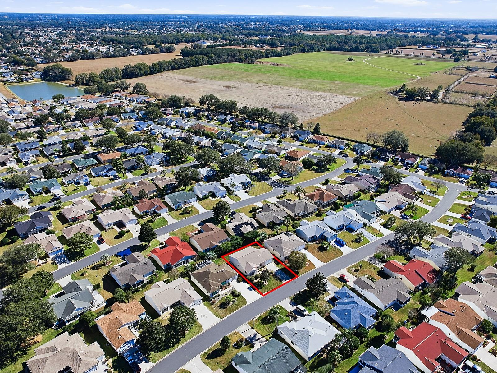 Image 32 of 38 For 17411 74th Netherclift Terrace