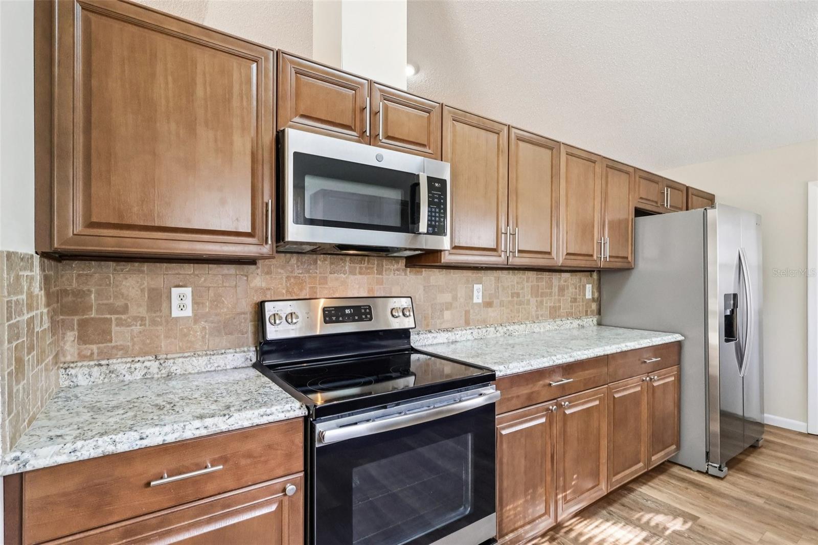 Image 17 of 32 For 318 Skye Court