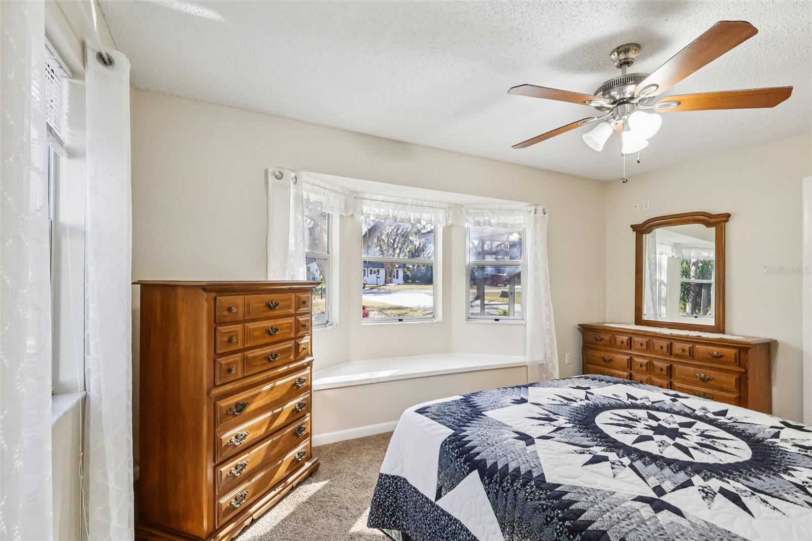 Image 19 of 32 For 318 Skye Court