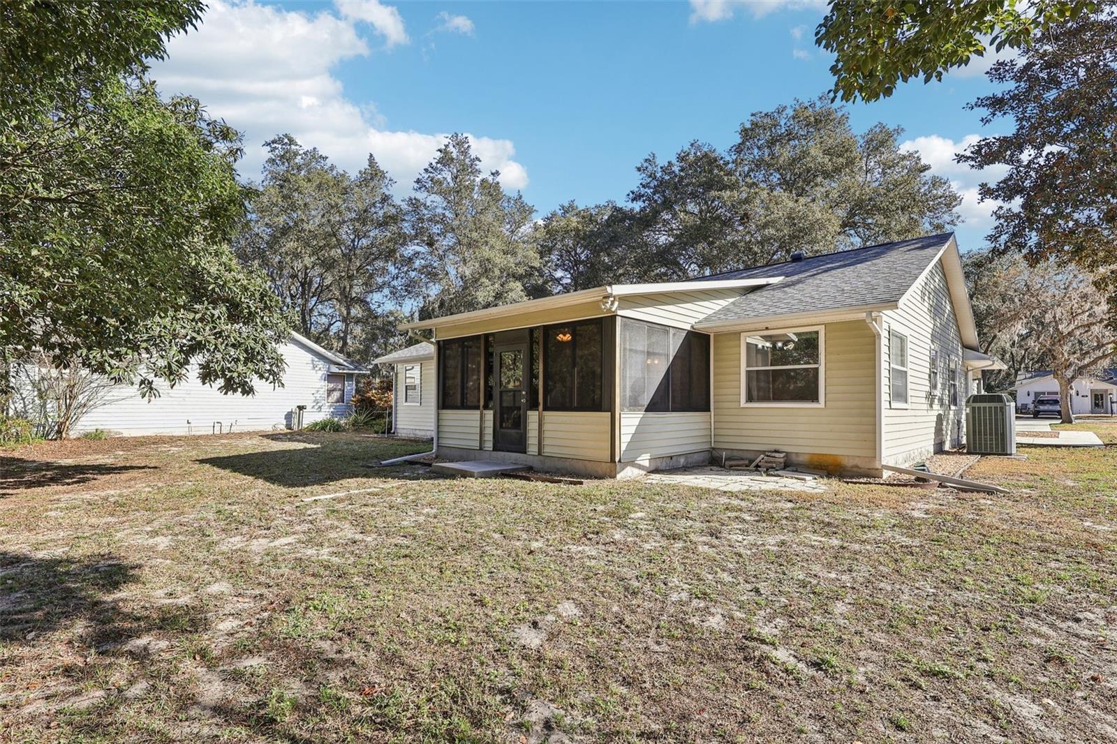 Image 32 of 32 For 318 Skye Court