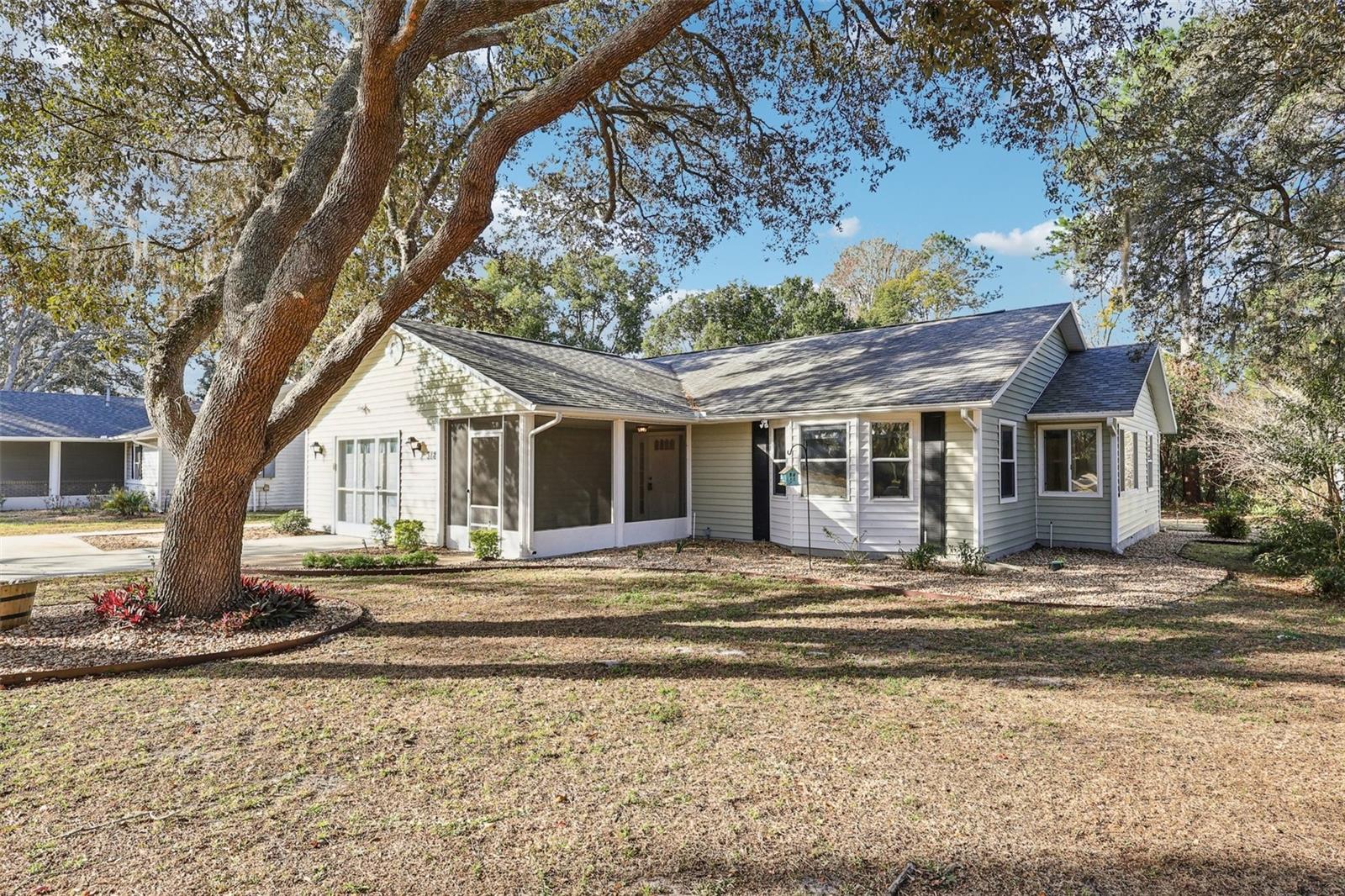 Image 4 of 32 For 318 Skye Court