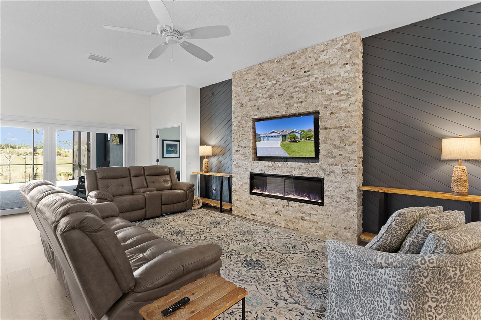 Image 14 of 61 For 6444 Mcknight Loop