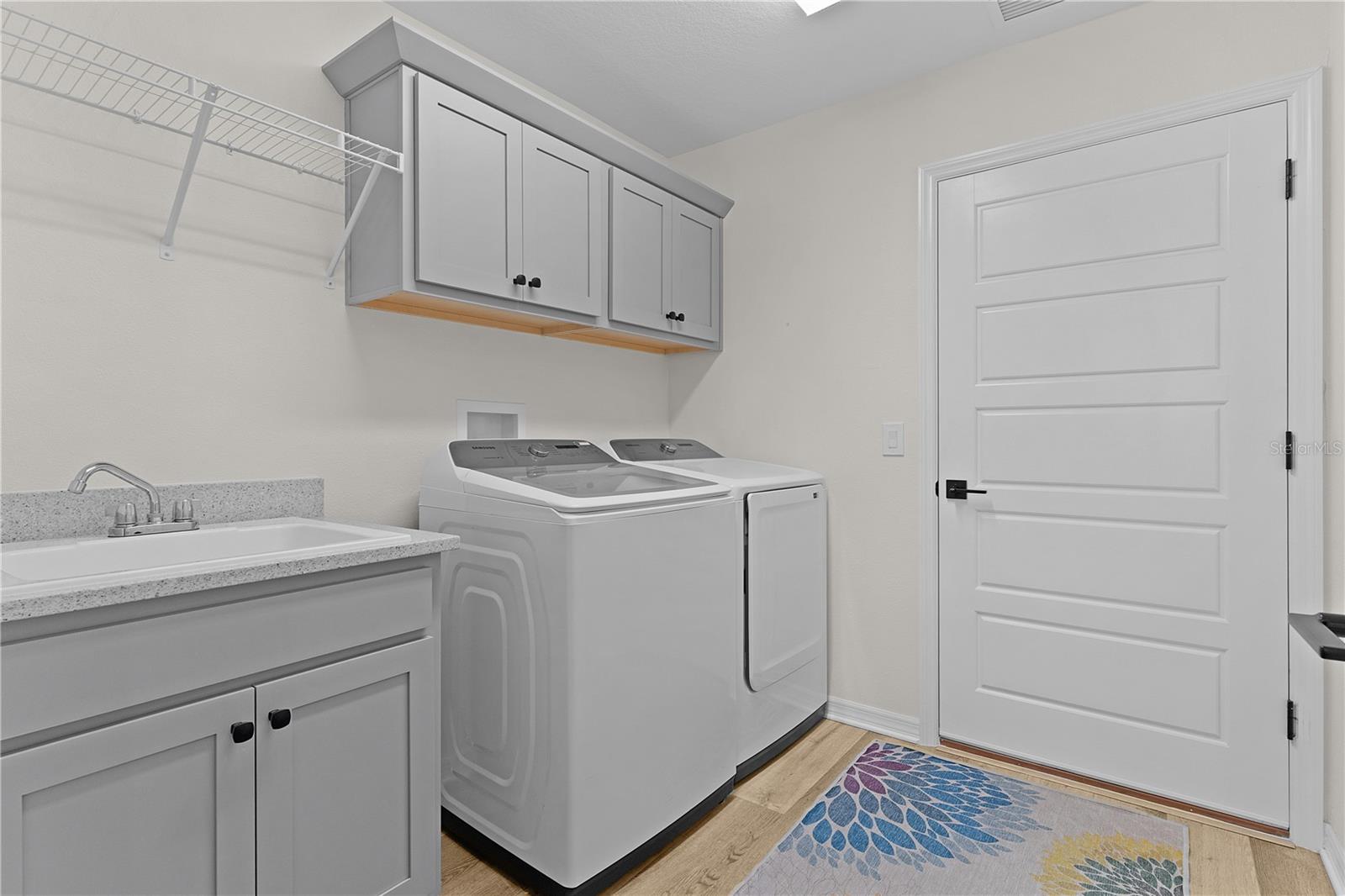 Image 20 of 61 For 6444 Mcknight Loop