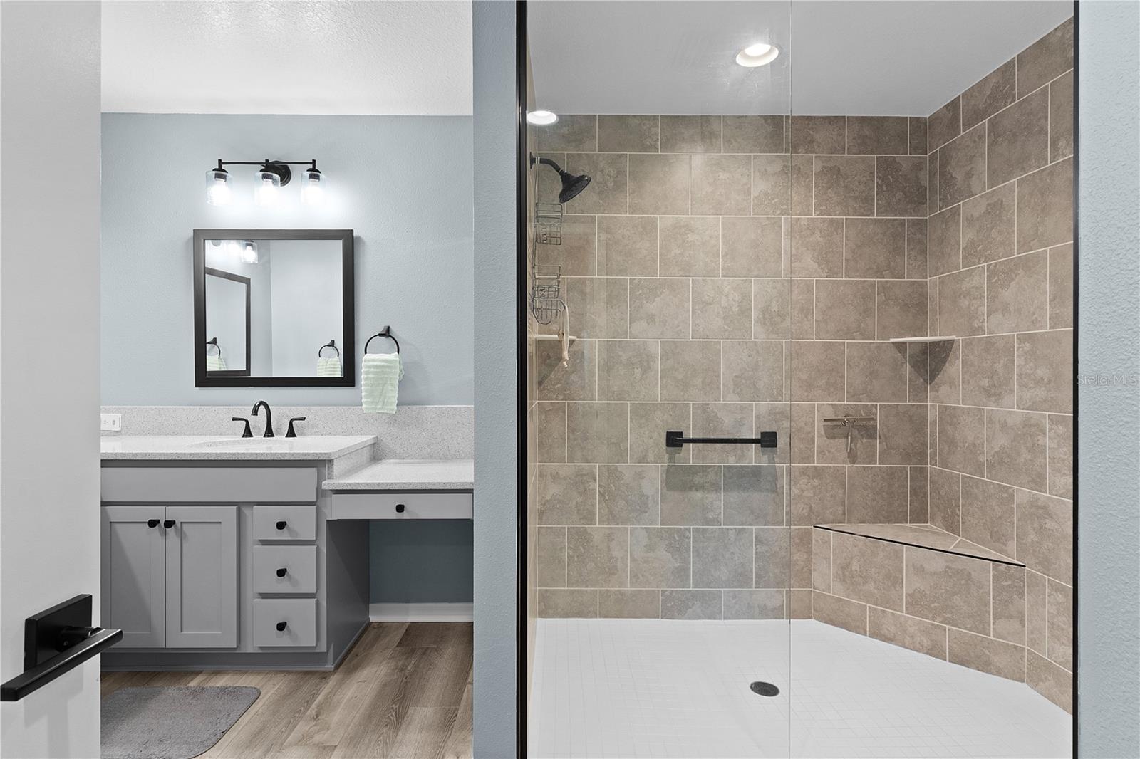 Image 23 of 61 For 6444 Mcknight Loop